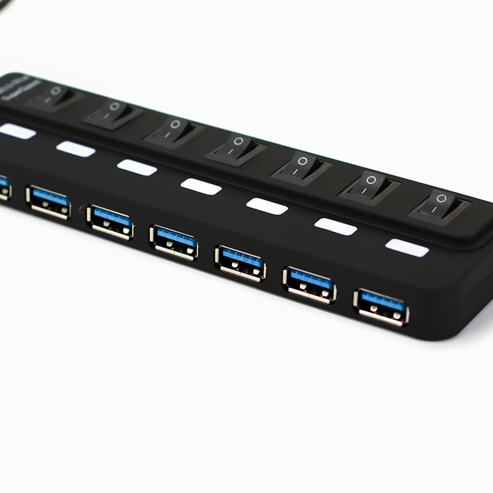 HubMax 7-in-1 USB-C Hub